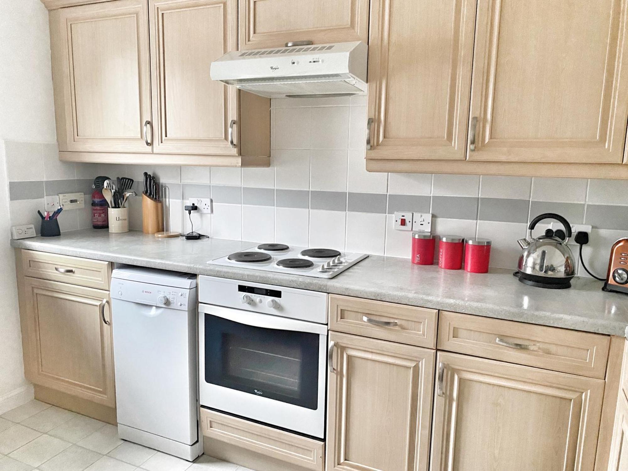 Ground Floor Central 1 Bed With Parking แอเบอร์ดีน ภายนอก รูปภาพ